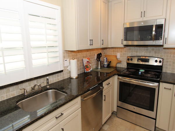 Charming Two Bedroom Vacation Condo on Longboat Key